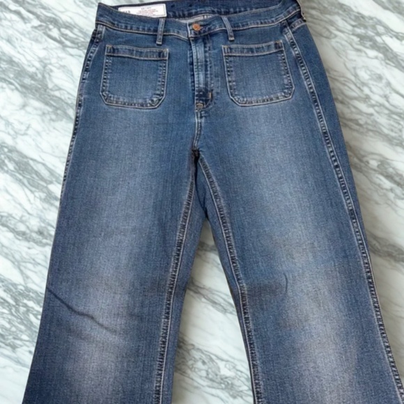 Gap 70s Flare High-rise Jean - Picture 4 of 7